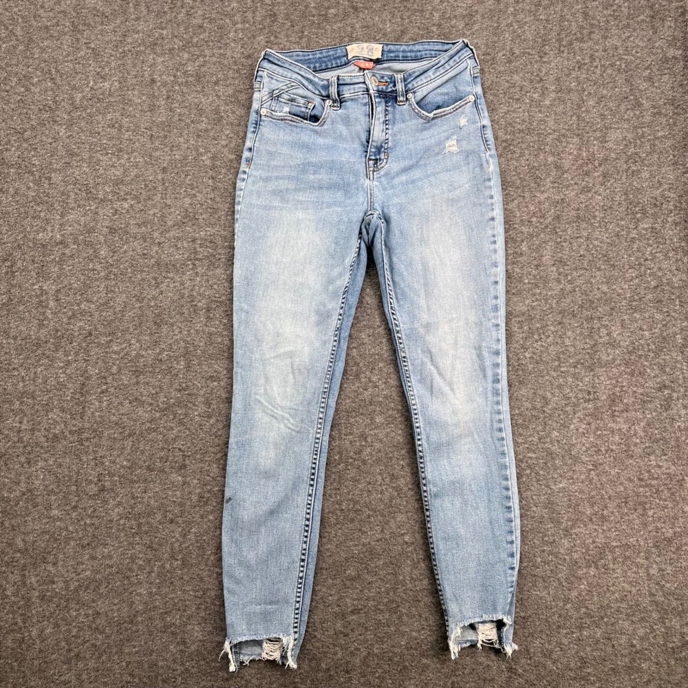 Free People We The Free Distressed Skinny Jeans Light Wash Blue Size 28 Raw‎ Hem